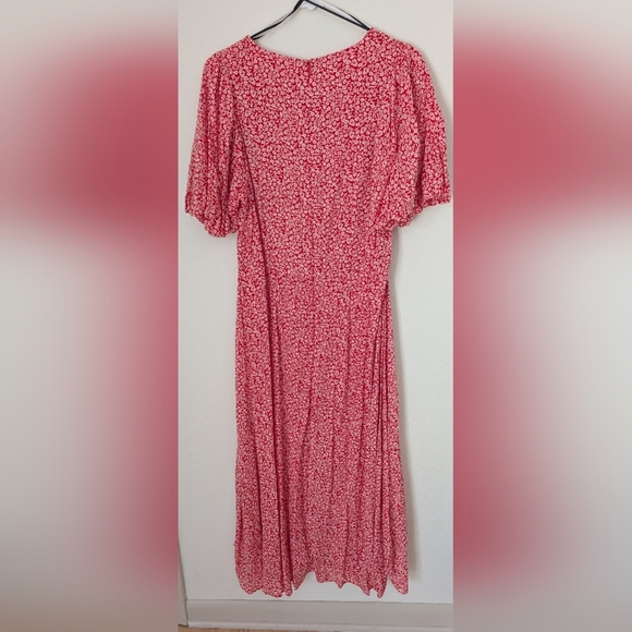 H&M Red Floral Puff Slv Dress, Size M - Picture 3 of 4